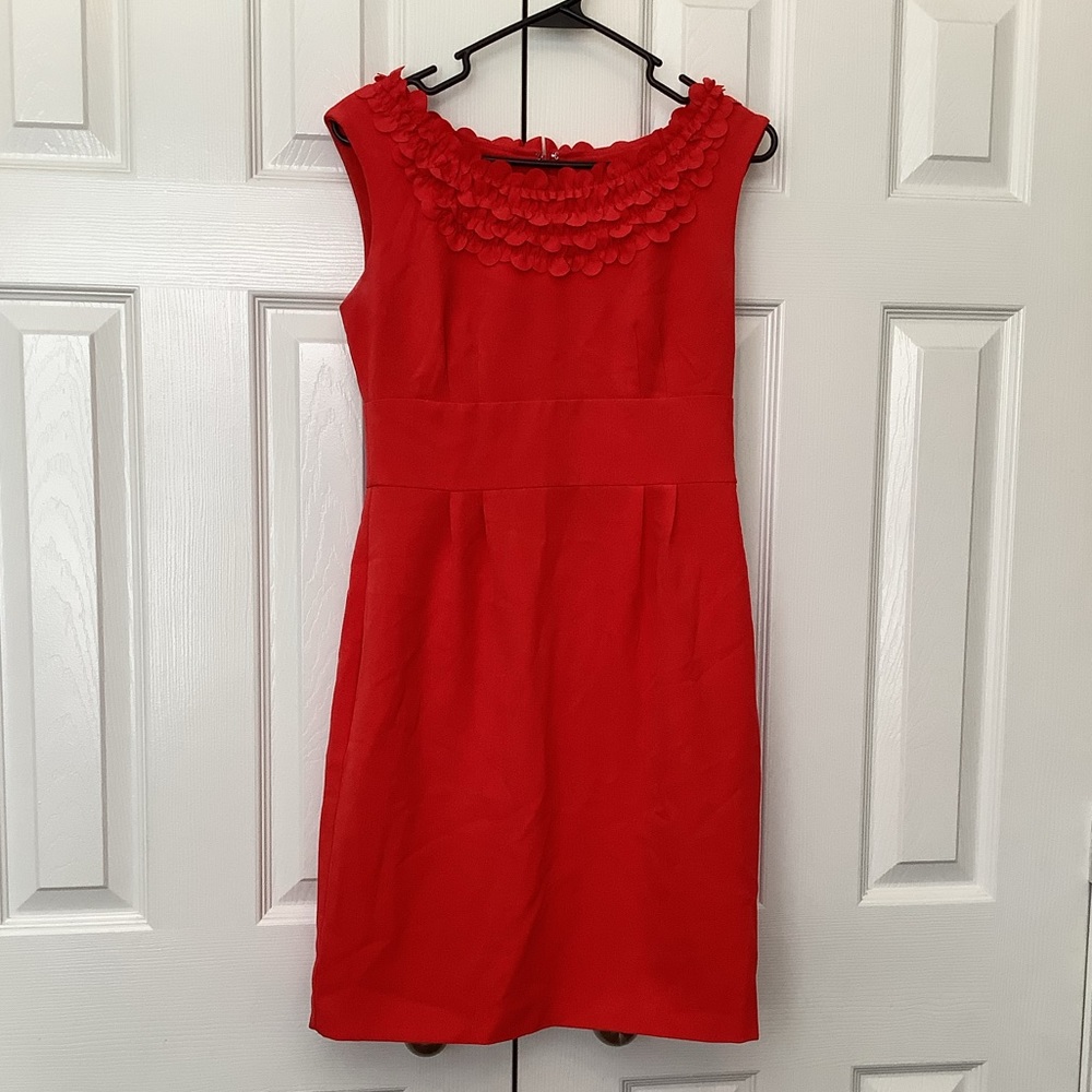 EUC Sandra Darren Deep Coral Ruffle Neck Shift Sheath Dress 4